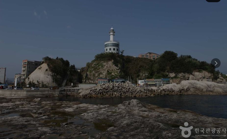 영금정과 속초등대전망대