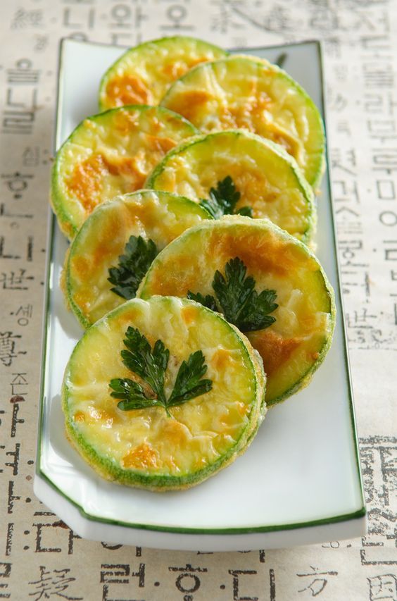 강아지 호박 전 음식 사진