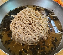 물막국수