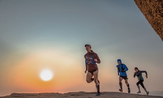 트레일러너 3인 사진