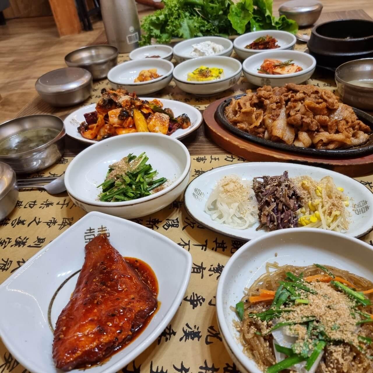 토밥 토요일은 밥이 좋아 우렁이 강된장 쌈밥 경주 맛집