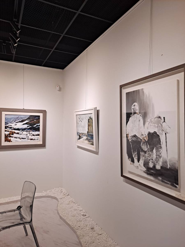 그리울카페 액자들