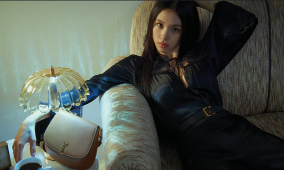 채영(CHAEYEONG)(트와이스) IN MY ROOM