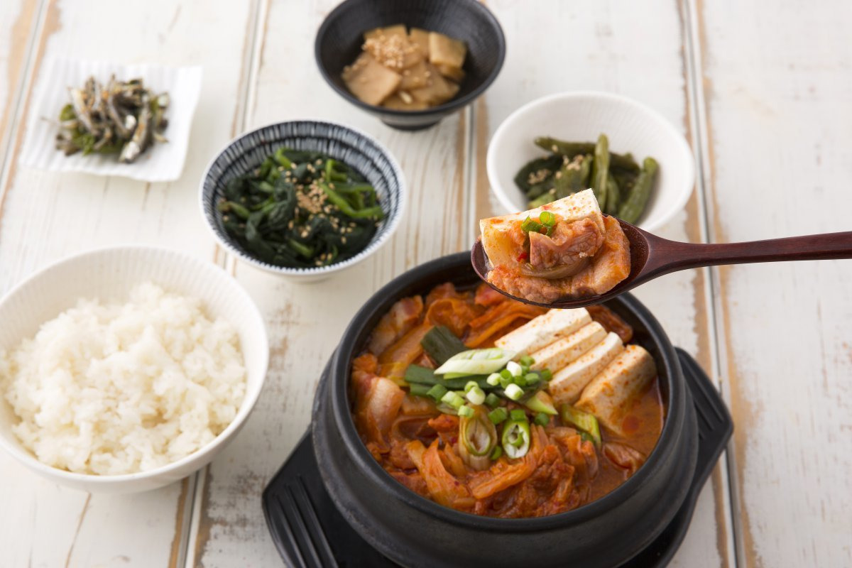 식사 시간도 혈당 조절에 영향 관련 이미지