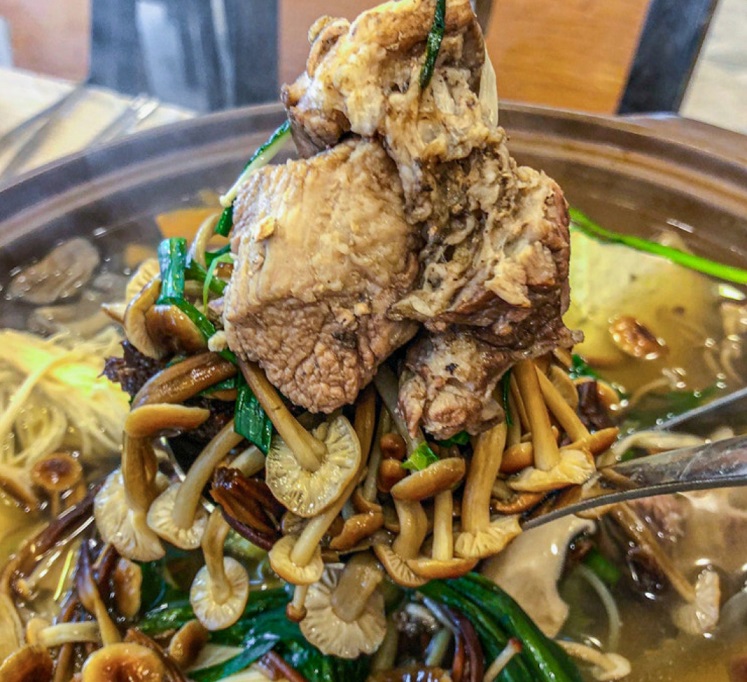 젓국갈비-마니산단골식당