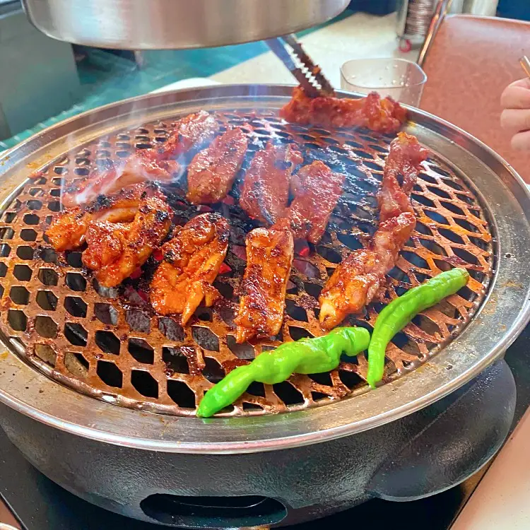 돈 잘버는 젊은사장 닭 특수부위 안창살, 가슴연골, 안심, 염통, 근위 닭갈비 숯불구이 문래동 문래역 맛집 서장훈 주우재 추천 소개
