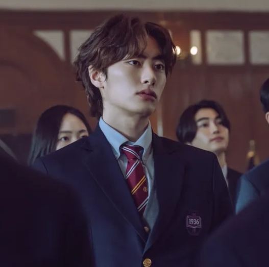 하이라키 등장인물