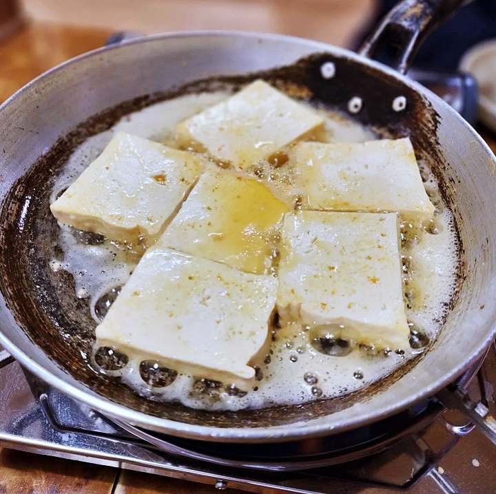 백반기행 신소율 편 해물두부전골 손두부 두부구이 해물 칼국수 비지찌개 원주 맛집 소개