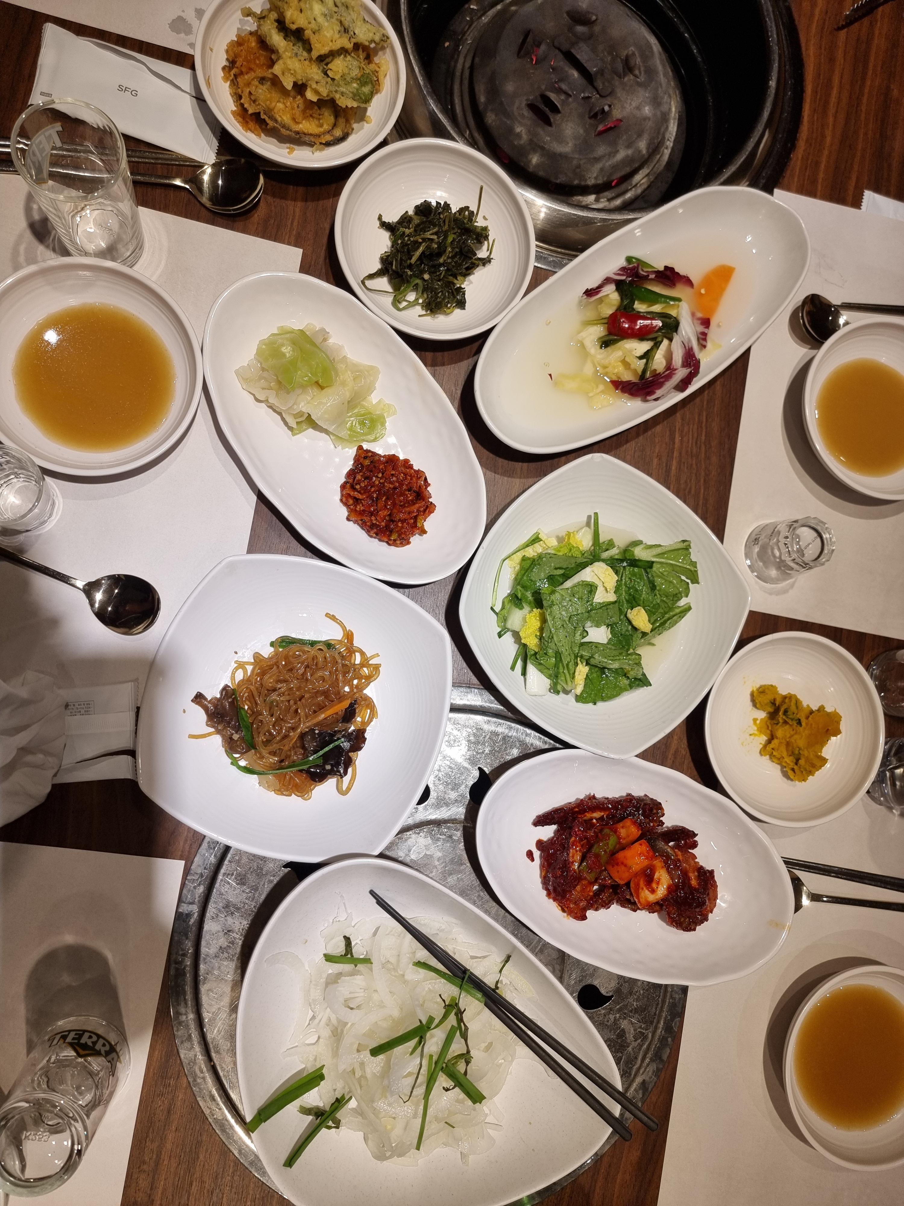 송도갈비 문정점 기본찬 전체 세팅 풀샷