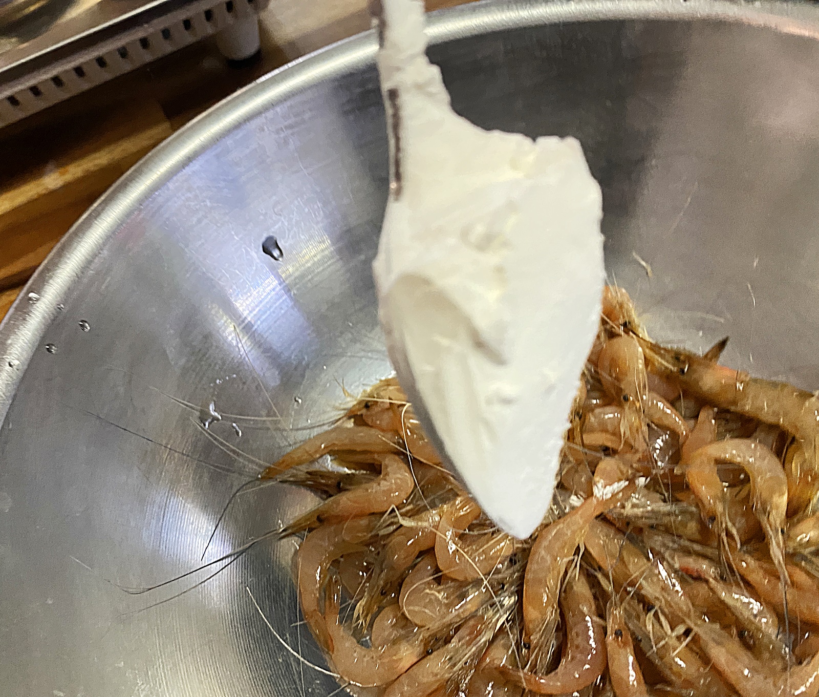 전분 담은 숟가락