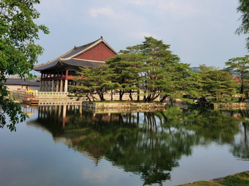 경복궁 커플 데이트 코스(한복,로맨틱스팟,카페 &amp; 맛집)-경회루