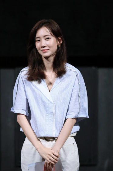 배우 신현빈3