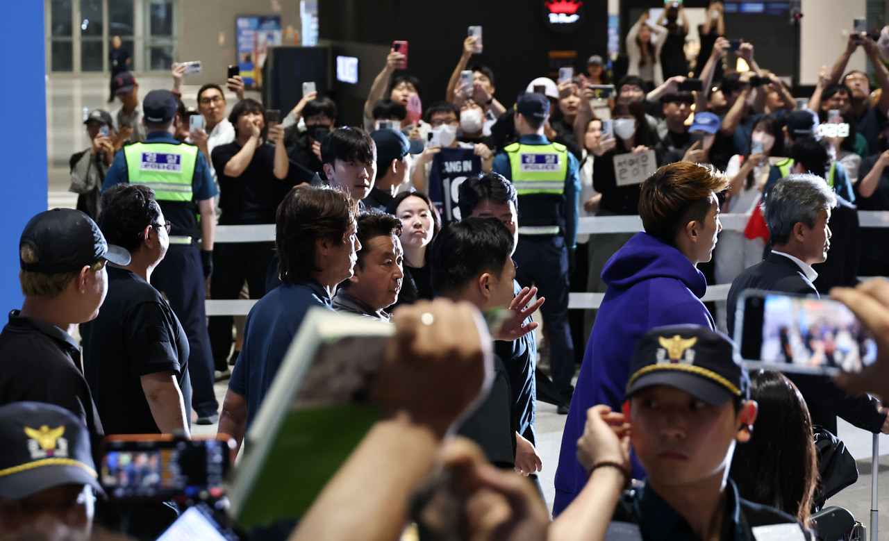 홍명보 감독 자진 사퇴 귀국 현장 분석 및 대한민국 축구 대표팀 조별리그 탈락 원인 총정리 2026 북중미 월드컵