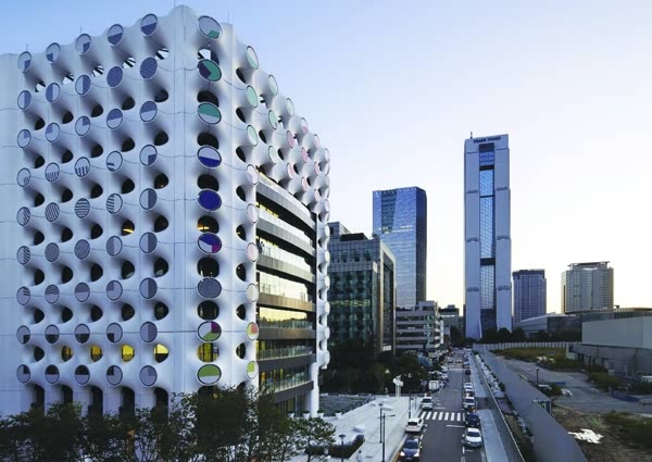 지속 가능한 건설 및 건축 프로젝트 소개