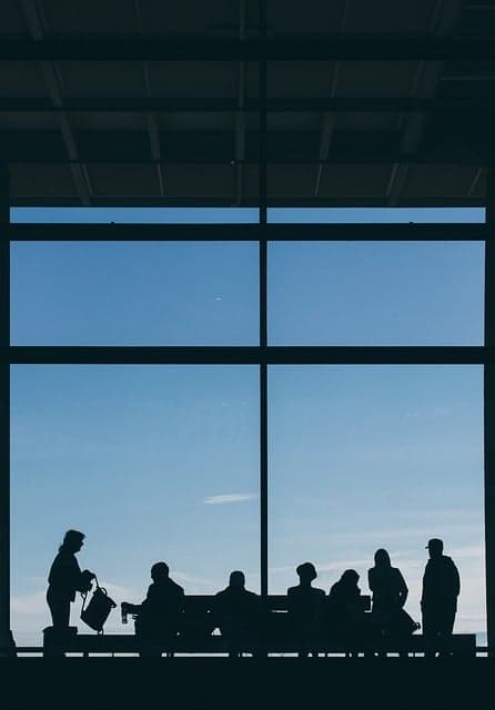 50대가 연금&middot;퇴직 후 가장 안정적으로 벌 수 있는 &lsquo;현실형 수익모델&rsquo; 12가지