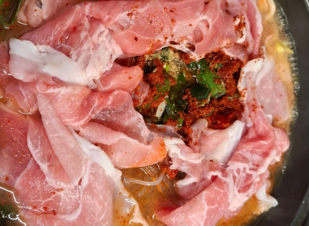 생생정보 국내산매운돼지불고기전골 6000원 가격파괴why