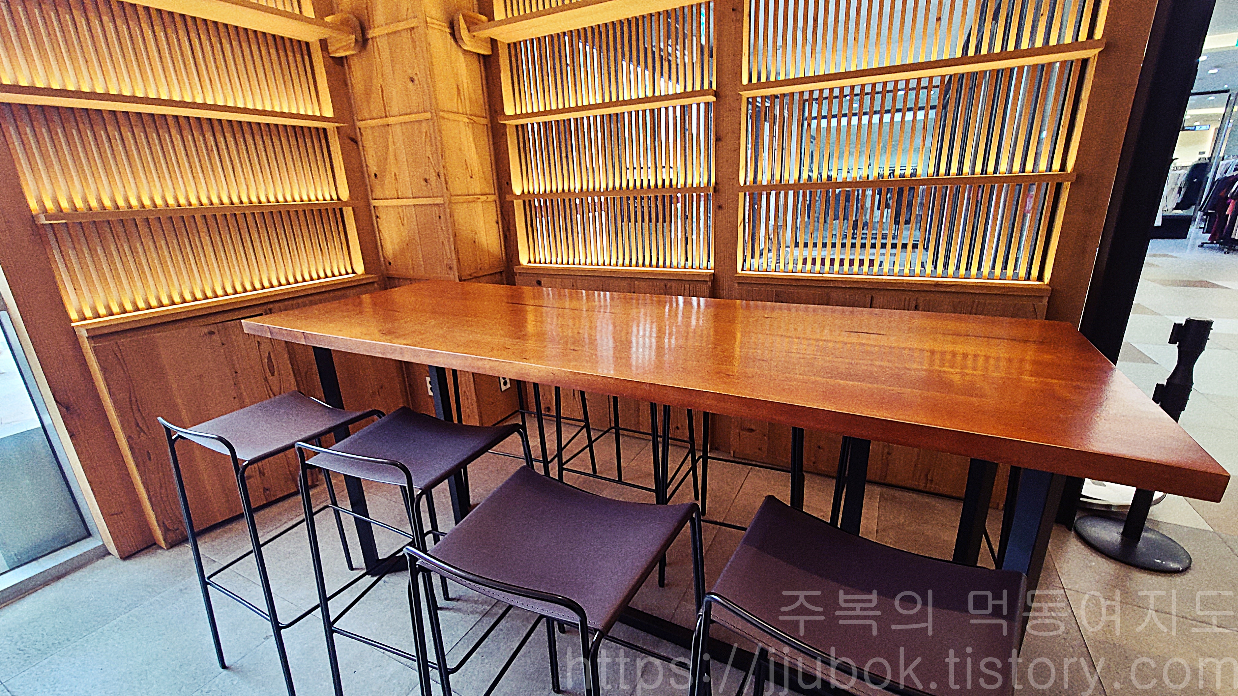 1964-백미당-마리오-아울렛-구로점-인테리어