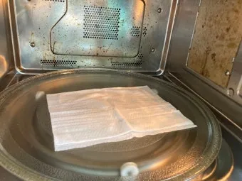 찌든 때부터 냄새까지 전자레인지 청소 레몬 식초로 간편하게 해결 완벽 관리_7