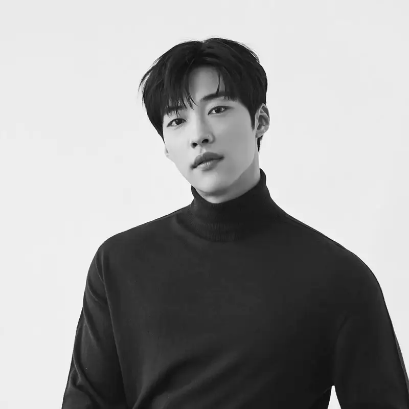 디즈니+ 넉오프에서 이민석 역을 맡은 우도환