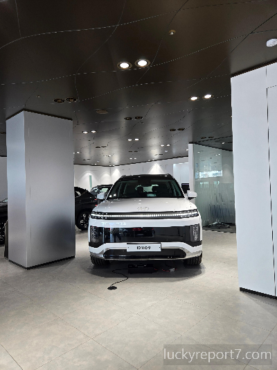 아이오닉9-세레니티화이트펄-실물색상