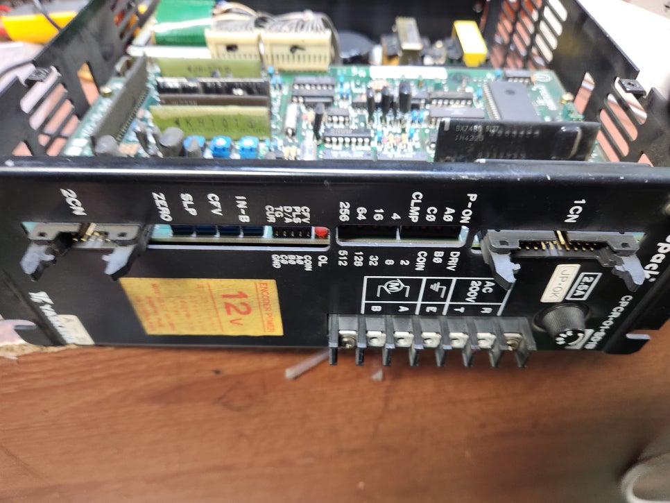 [제조사] 서보펙 CPCR-01-SD1B 내부 전원부 불량 소자를 확인하였으며 즉시 부품 교체 및 회로 수리를 완료
 수리 과정 by 메트영남