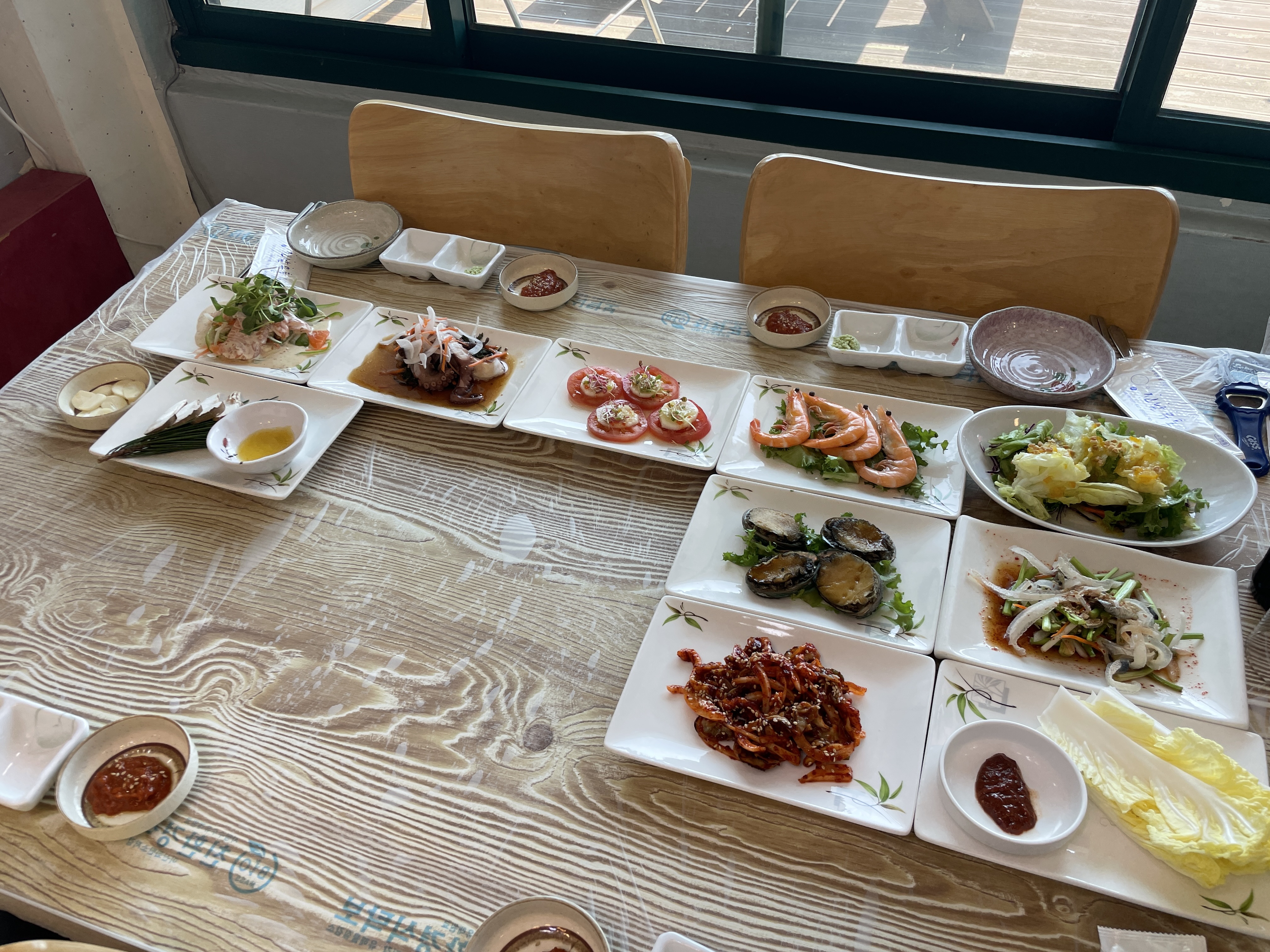 세팅된 반찬