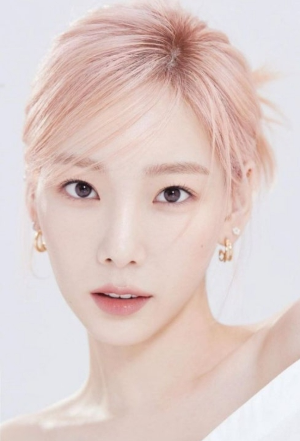 방송에서의 자연스런모습의 아름다움을 담은 사진이별로 없어서 아쉽기만하다. 사진보다훨씬훨씬 이쁘다는 것