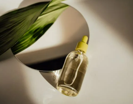 기미잡티, 탄력 주름 모두 잡아야지요. 나이아신아마이드, 아데노신, 레티놀에 대해서