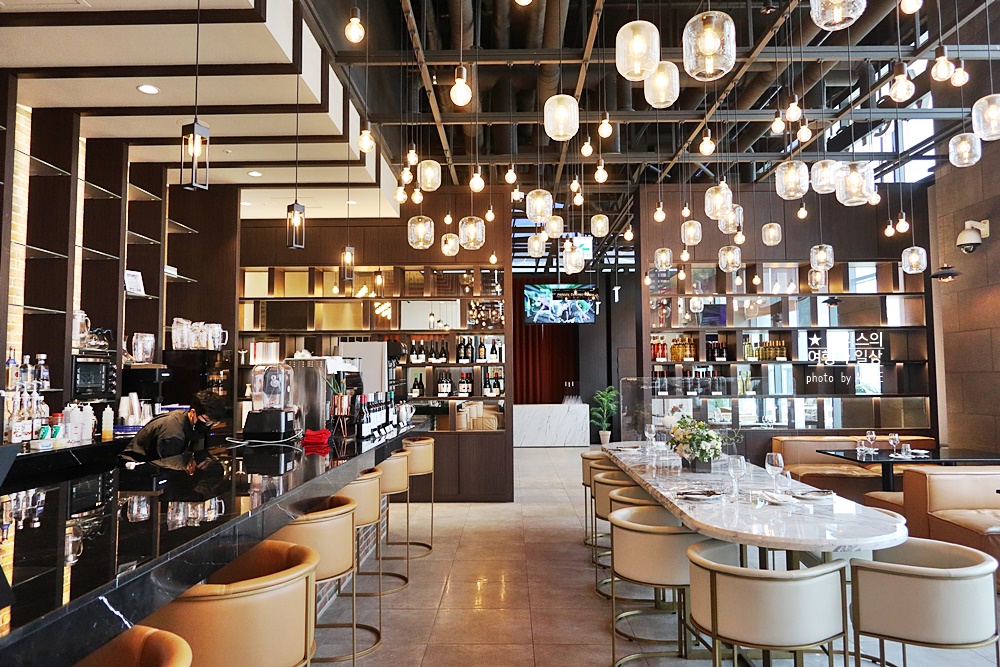 머큐어 앰배서더 서울 홍대, 무료업글 혜택, SMT라운지, 코인세탁실 등