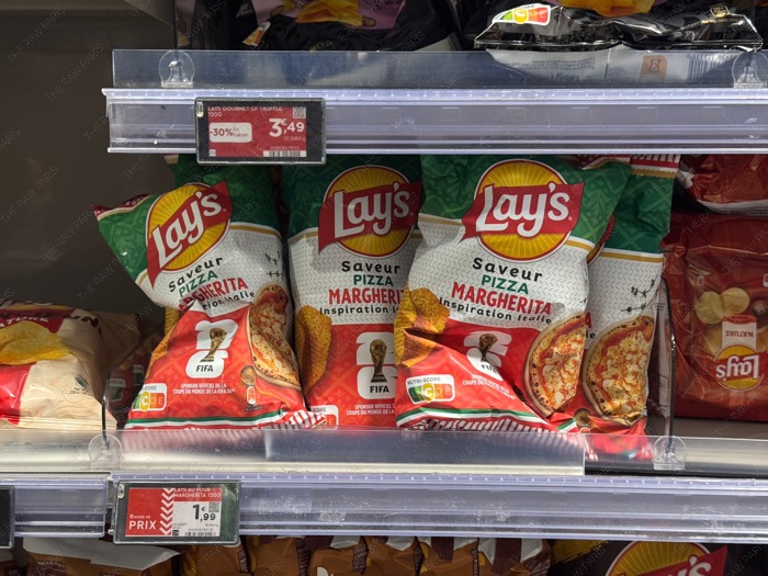 Lays Saveur Pizza Margherita 2026 FIFA World Cup official sponsor edition chips