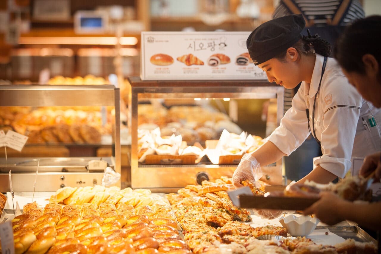성심당 영업이익 성심당 본점 빵 진열