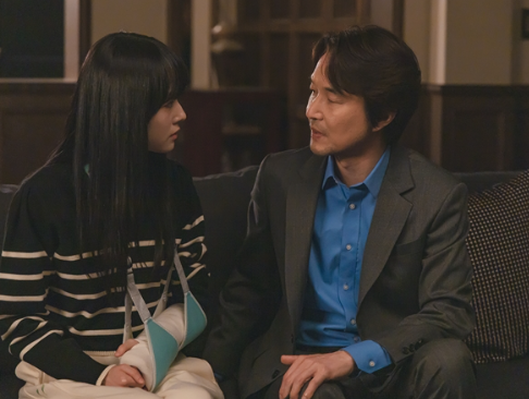 한 회 안에 갈등을 모두 해결하지 않는 연출이 선택되는 이유