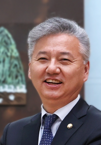 홍성국 국회의원 프로필