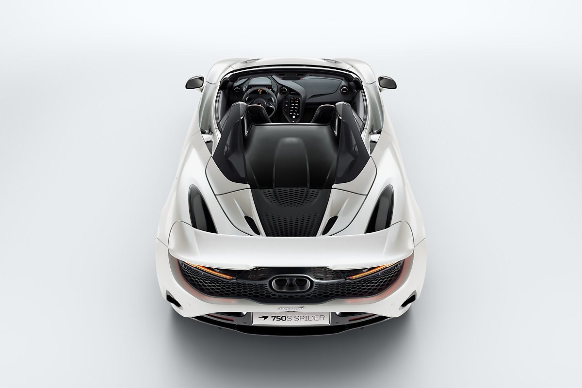 750S 쿠페&스파이더 등장… 최강의 맥라렌