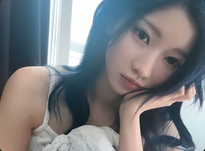 베이비몬스터 로라