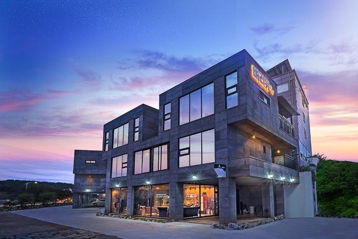 벼리유스테이펜션