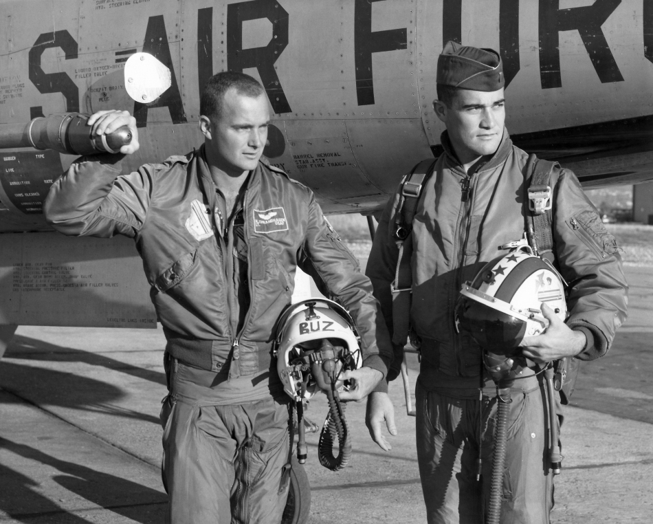 MA-1 ์์ผ์ ์
์ ํ์ผ๋ฟ 2๋ช