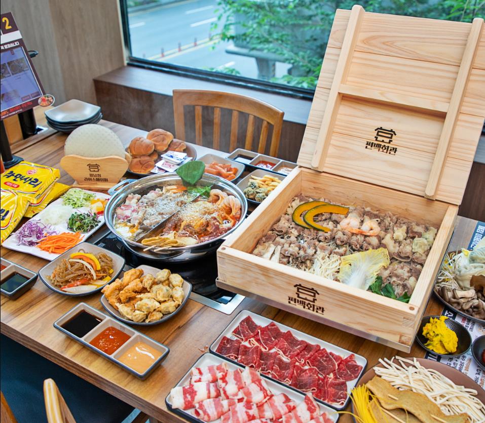 매일아침 영종도 무한코스 편백찜 샤브샤브 구성