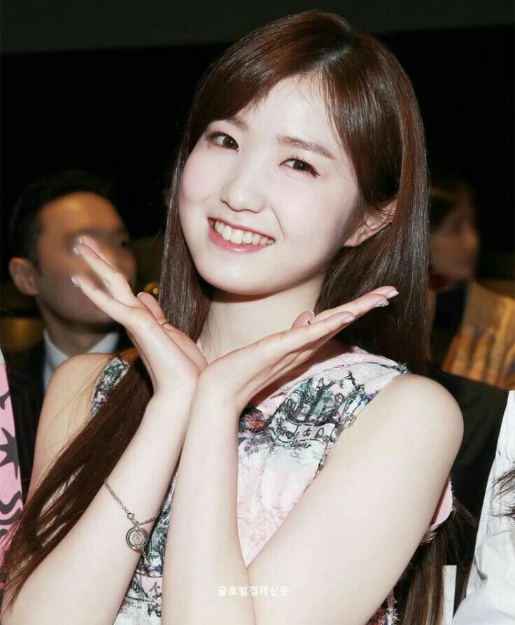 아이즈원 혼다히토미 고화질 몸매