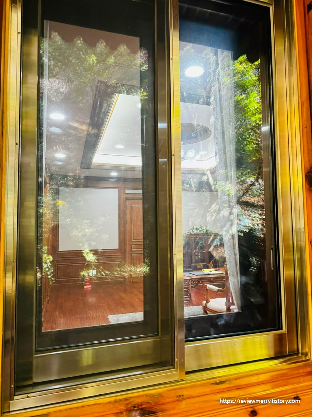 내부 집무실 사진