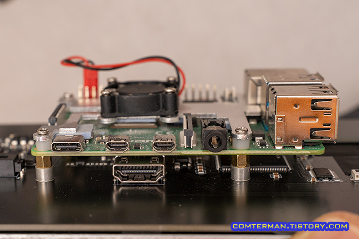 라즈베리파이 디스플레이 연결 단자