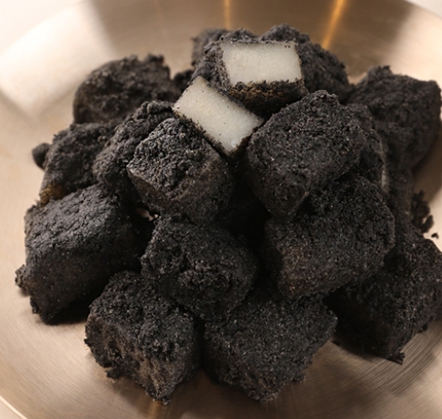 한국의 떡 종류 흑임자떡