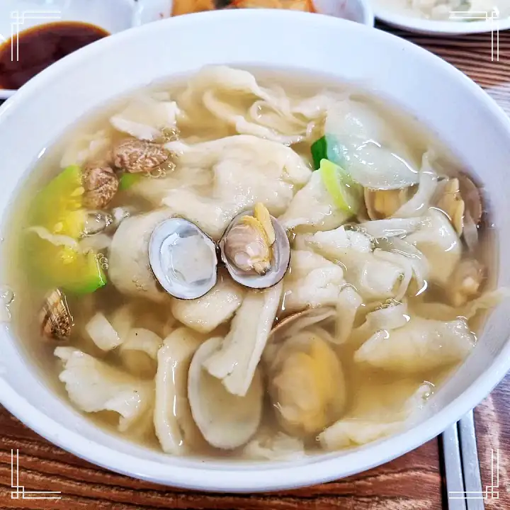 생활의달인 물만두 달인 칼국수 맛있는 3대째 식당 은둔식달 노포 인천 동인천 신포동 맛집 정보