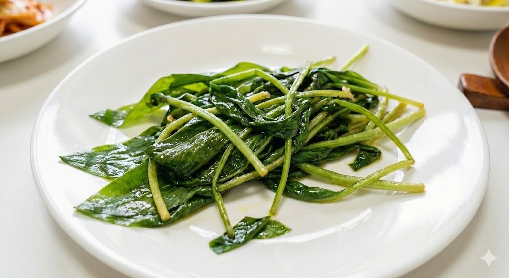 들기름의 식물성 지방이 산마늘의 비타민 A와 베타카로틴 흡수율을 7배 높여 혈관 속 노폐물을 배출하고 시력을 보호하는 산마늘 들기름 볶음