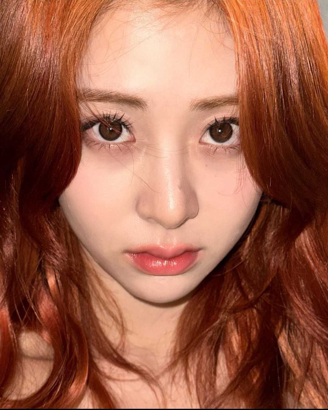 르세라핌 허윤진