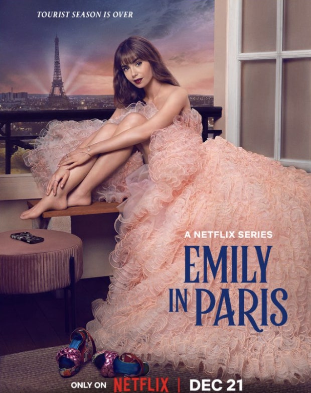 에밀리 파리에 가다 관련 사진