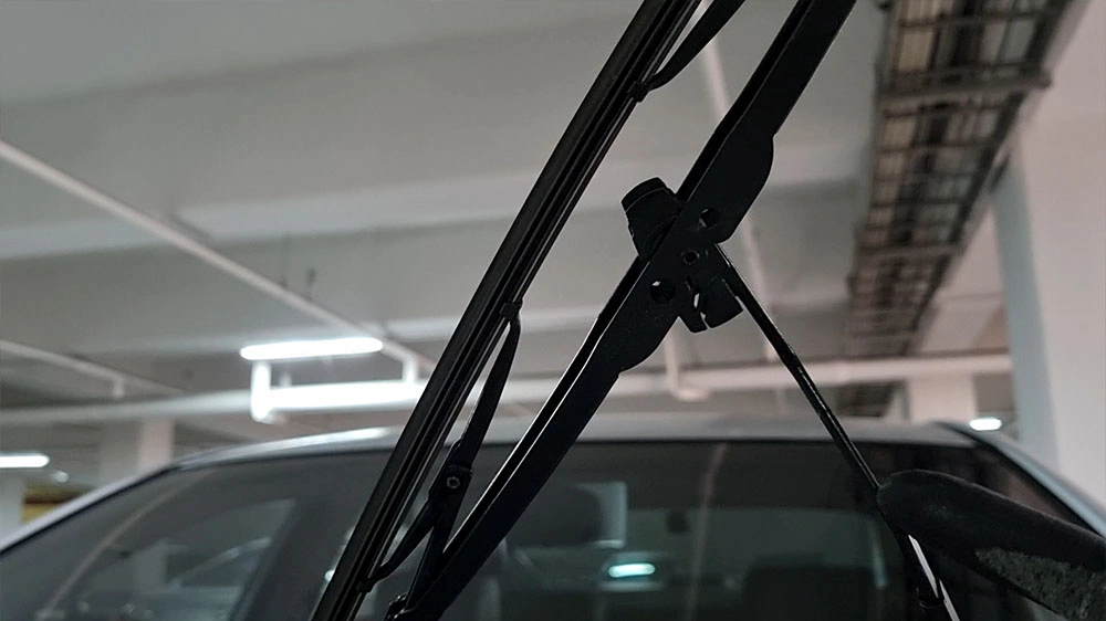 와이퍼 교체 완료 모습