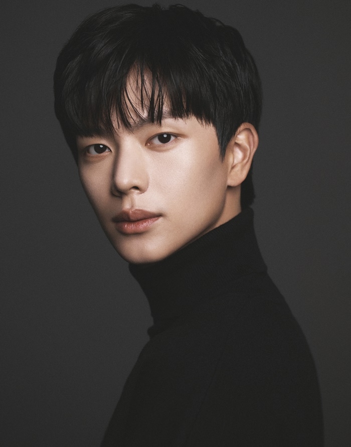 육성재 프로필 나이 학력 소속사 가족 키 혈액형 MBTI 출신지역