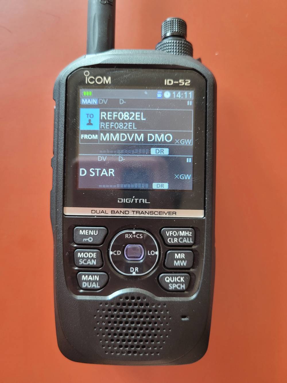 ICOM ID-52