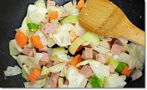 오뚜기 3분 짜장 재료